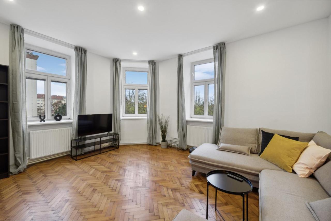 Big Spacious Central Apartment In Vienne Extérieur photo