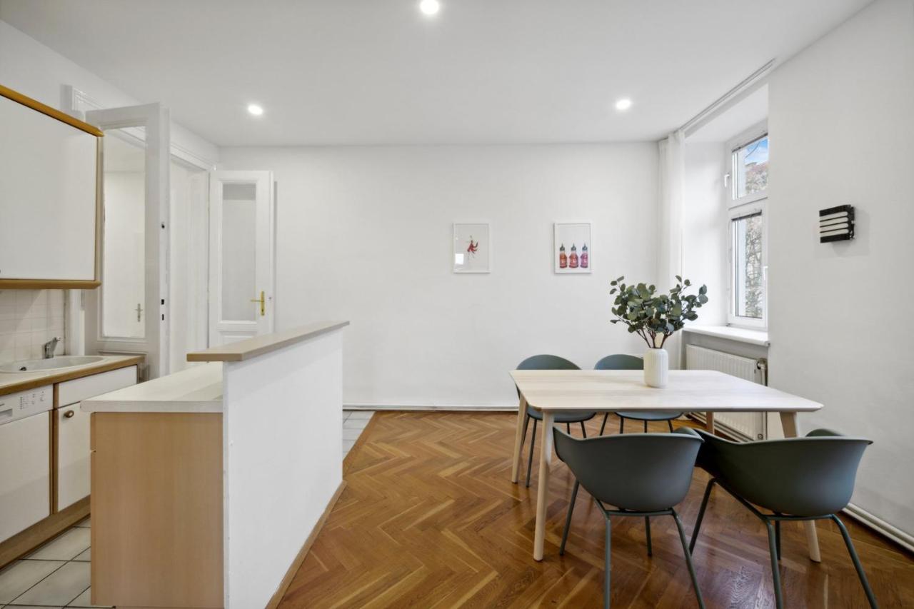 Big Spacious Central Apartment In Vienne Extérieur photo